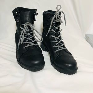 Size 9.5 target combat boots